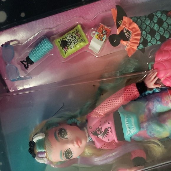 Monster High Doll Lagoona Blue Neptuna G3 2022 - Picture 3 of 5